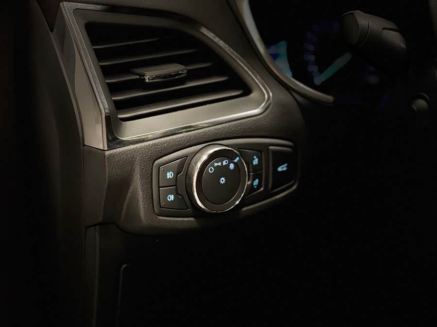 Ford Edge 2018 imagen de coche #24