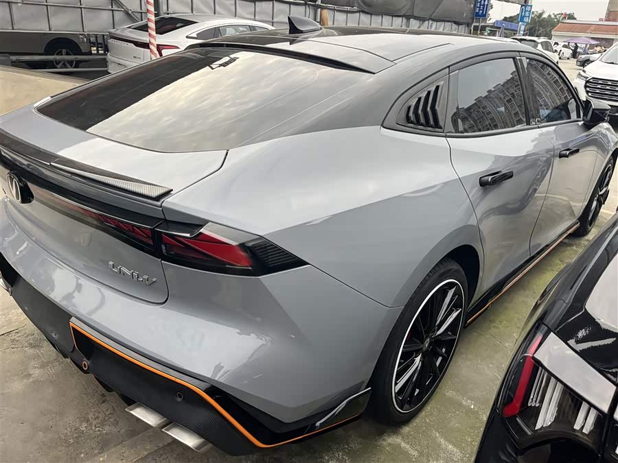 长安 长安UNI-V 2022 汽车图片 #24