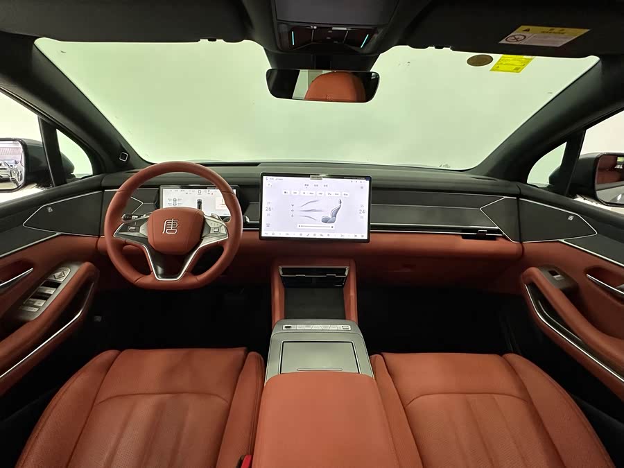 BYD Tang L 2025 #24 BYD Tang L 2025 car image #24
