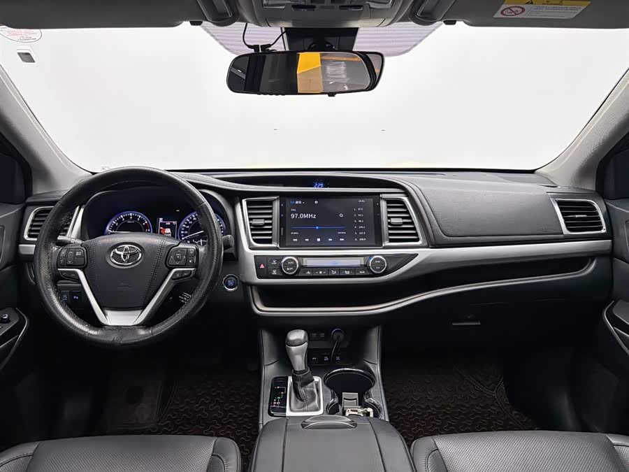 Toyota Highlander 2018 car image #24