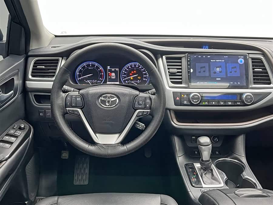 Toyota Highlander 2018 car image #24