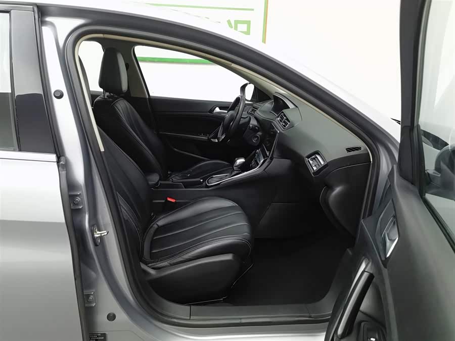 Peugeot 308 2019 #24 Peugeot 308 2019 car image #24