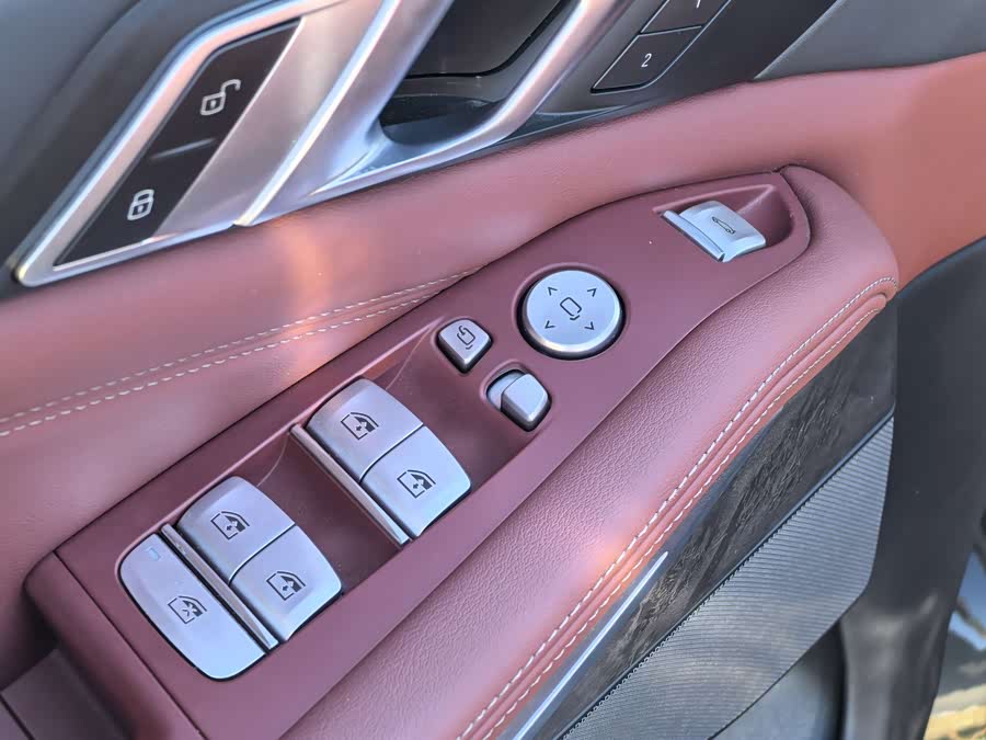 BMW X5 2024 car image #24