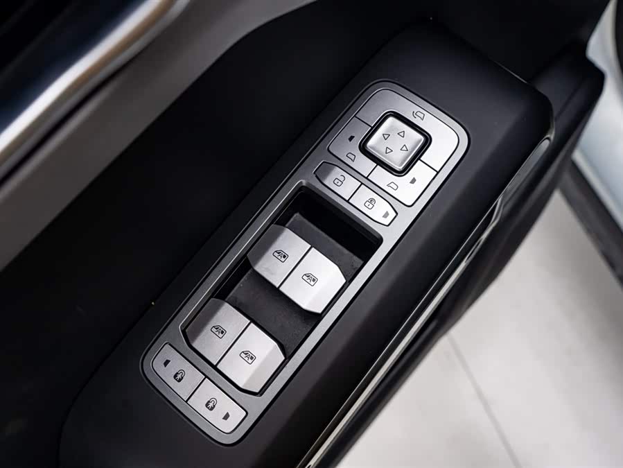 FangChengBao Tiger 3 2025 car image #24