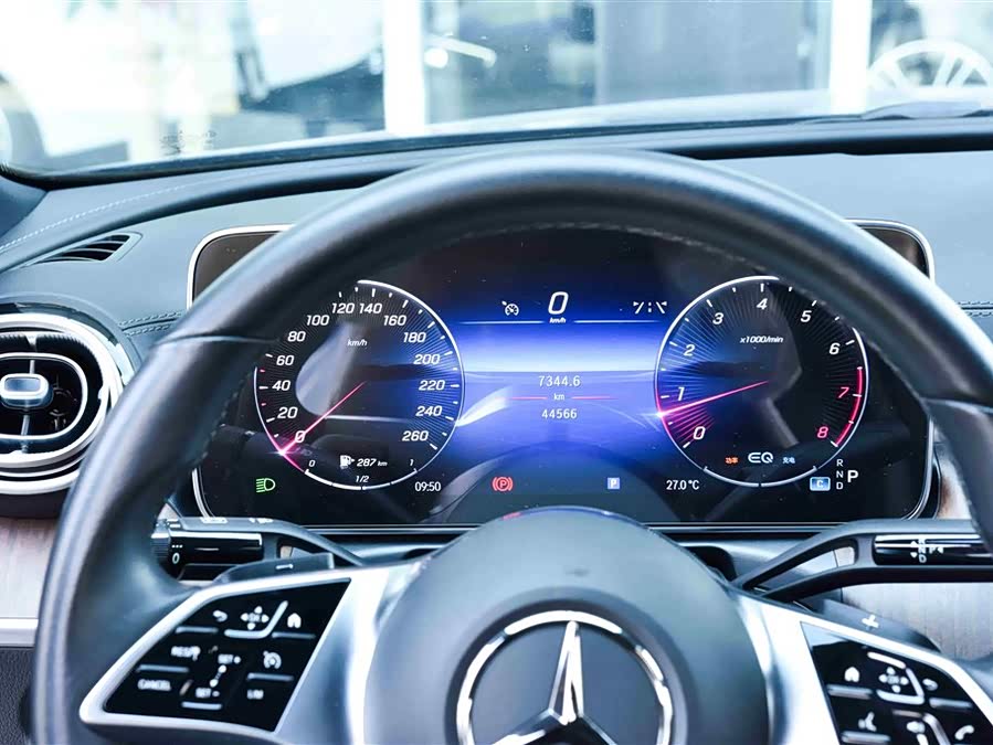 Mercedes-Benz C Class 2022 car image #24