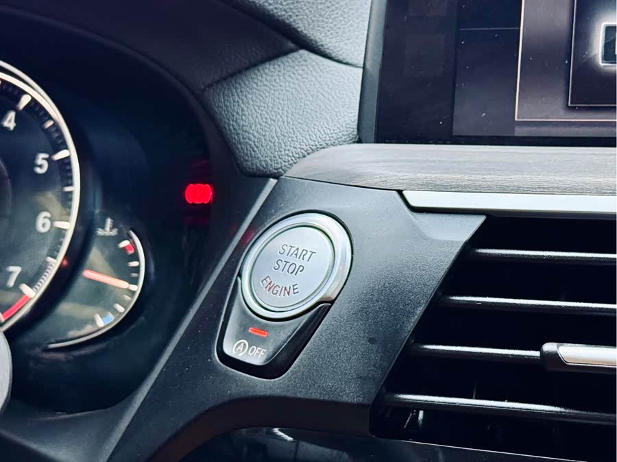 BMW X3 2018 car image #24