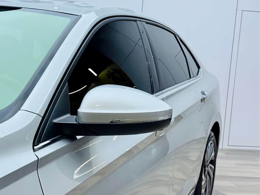 Volkswagen Sagitar 2020 imagem de carro #24