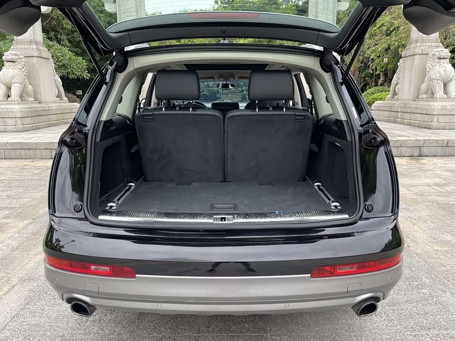 Audi Q7 2015 car image #24