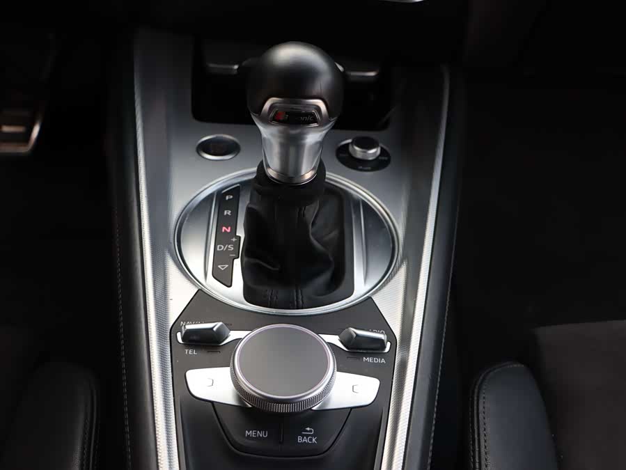 Audi TT 2017 car image #24