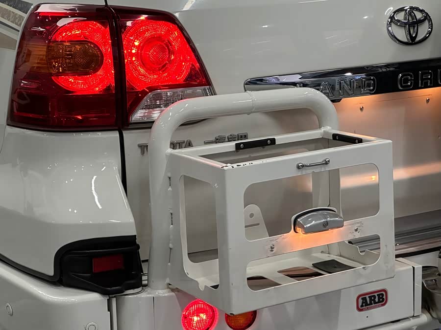 Toyota Land Cruiser 2015 car image #24