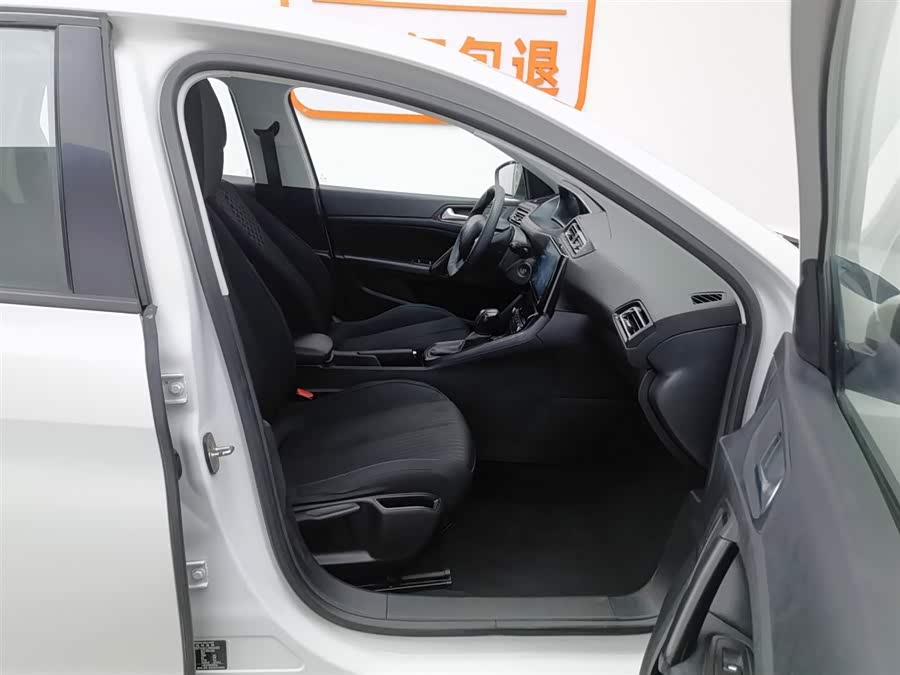 Peugeot 308 2017 car image #24