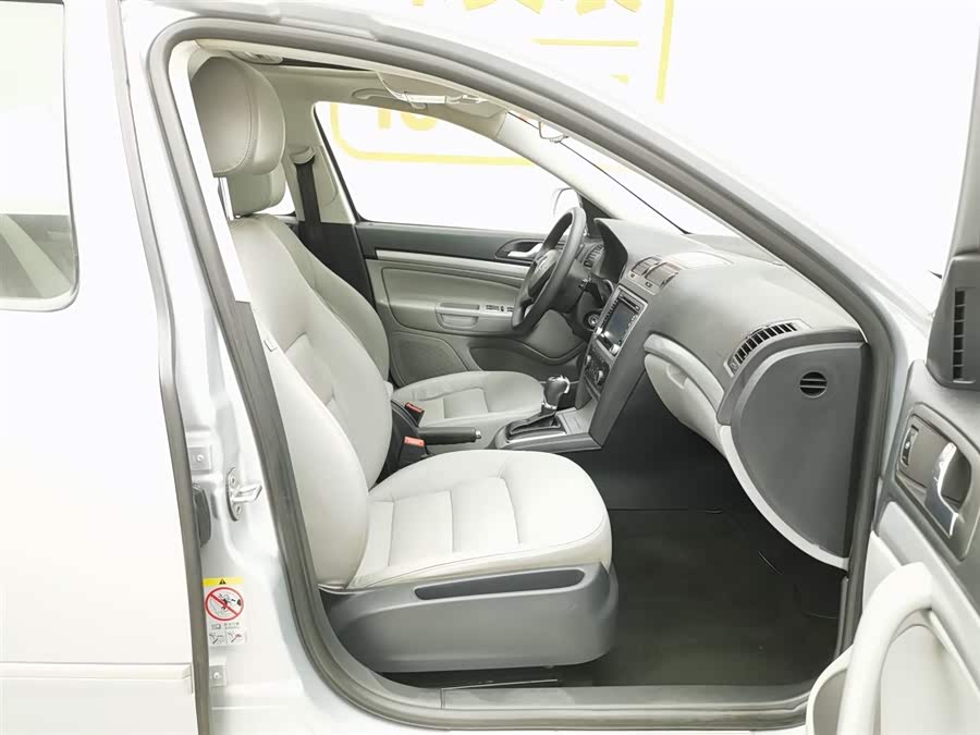 Skoda Octavia 2014 car image #24