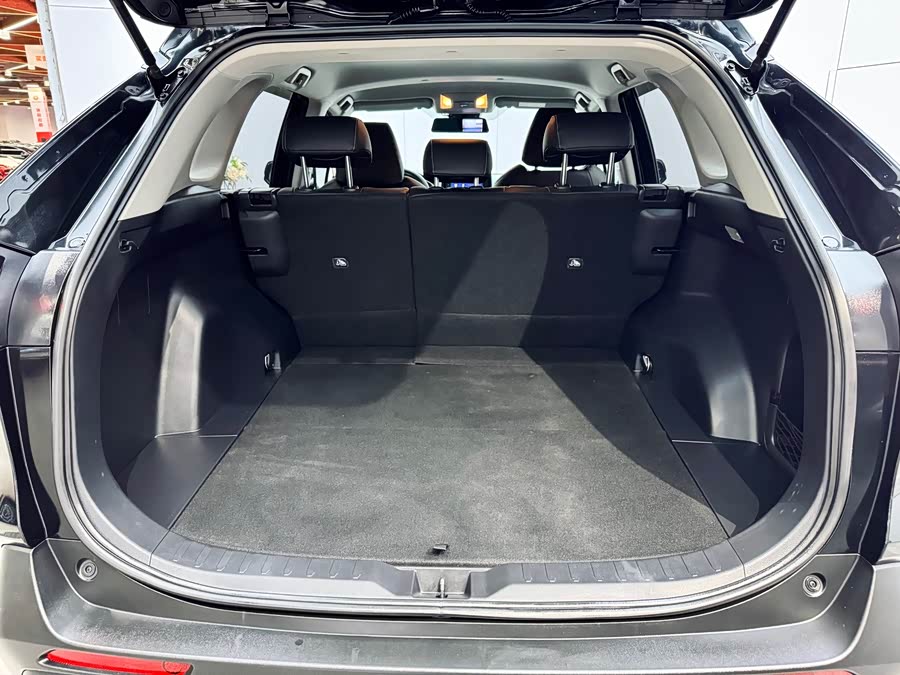 Toyota RAV4 2022 car image #24