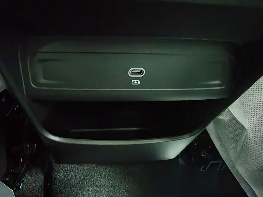 GEELY Boyue L #24 GEELY Boyue L car image #24