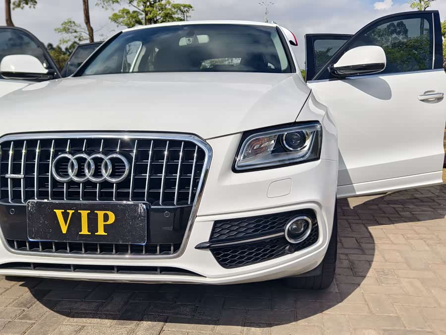 Audi Q5 2018 image de voiture #24