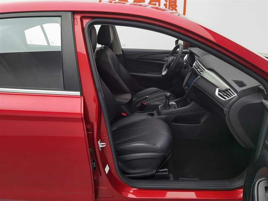 Roewe i5 2019 car image #24
