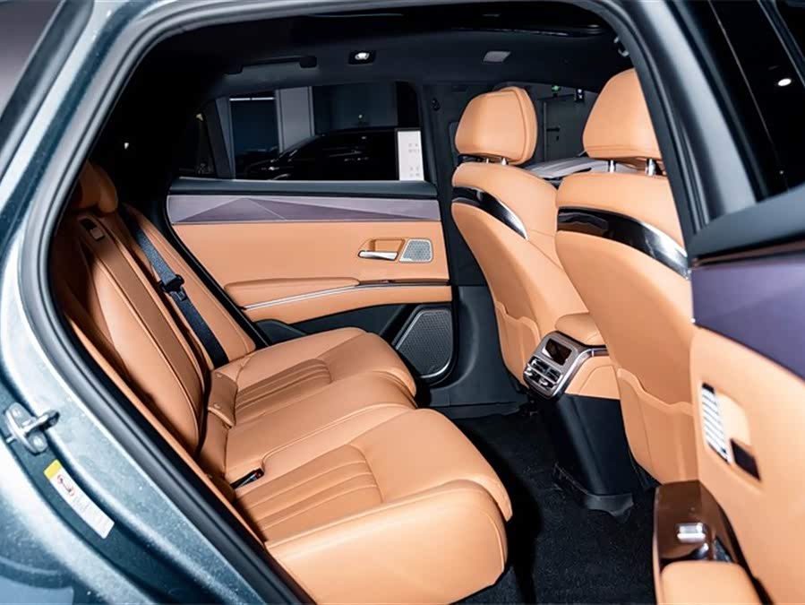 BYD HanL 2025 immagine di auto #24
