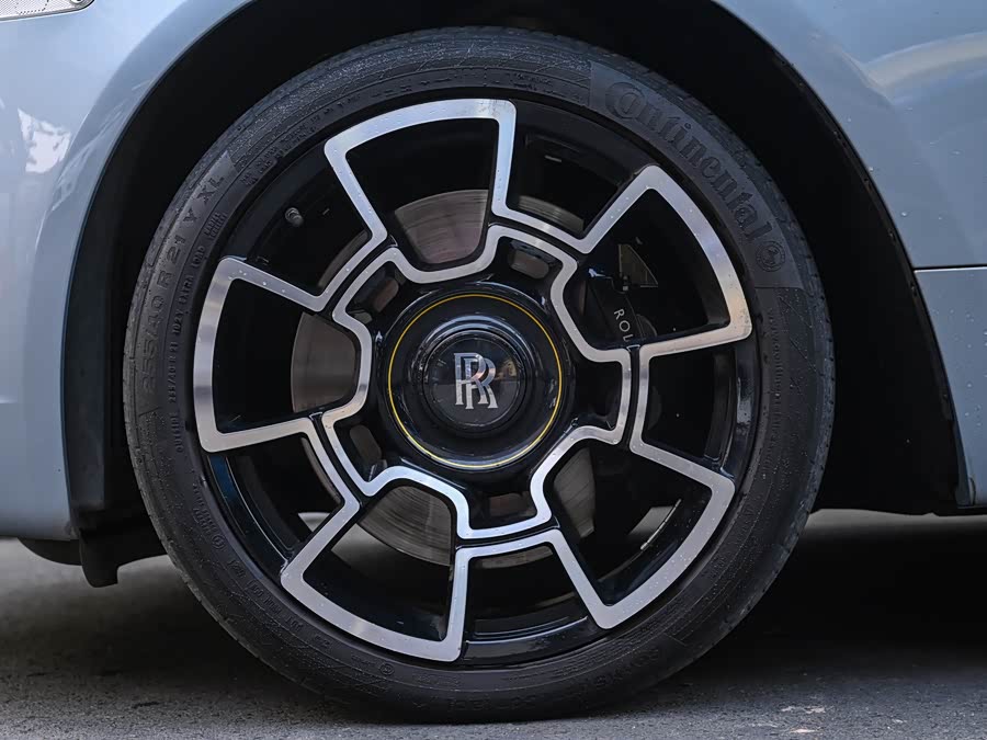 Rolls-Royce 2022 car image #24