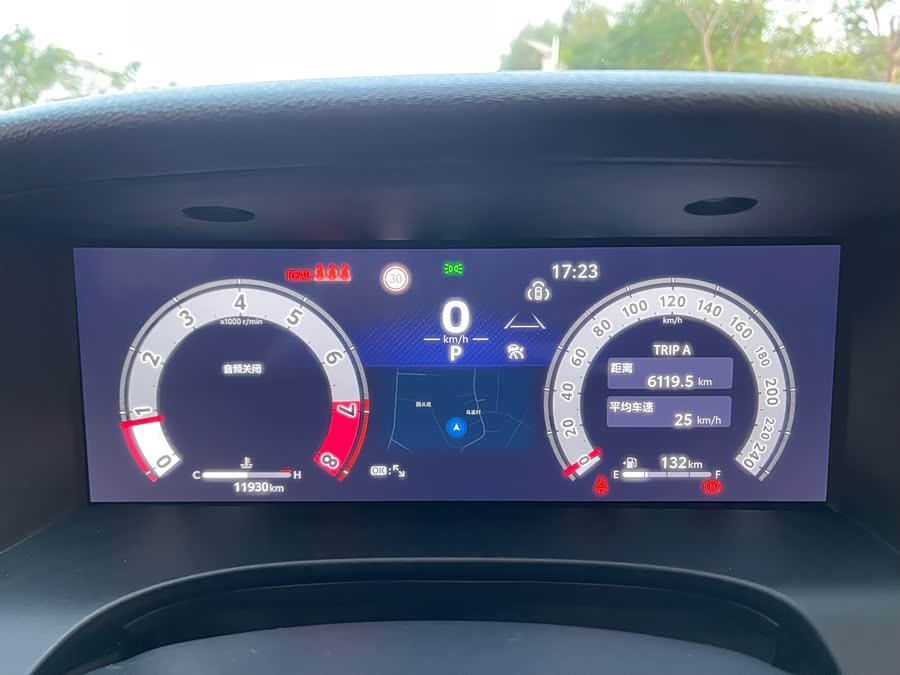 Toyota Camry 2024 immagine di auto #24