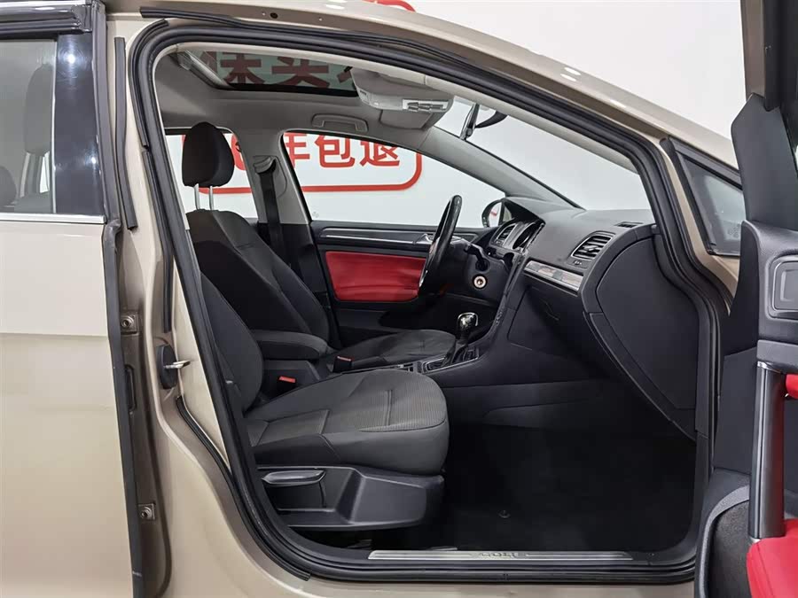 Volkswagen Golf 2016 car image #24