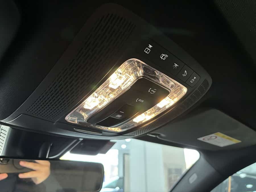 Mercedes-Benz GLB Class 2020 car image #24