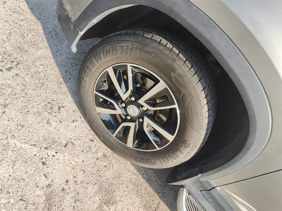 Forthing T5 2020 صورة سيارة #24