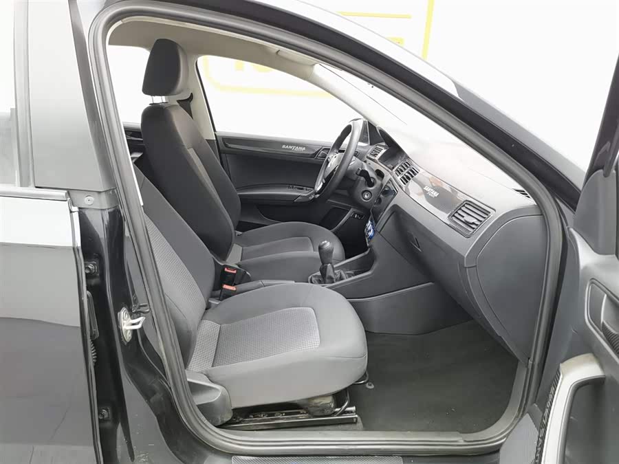 Volkswagen Santana 2019 immagine di auto #24