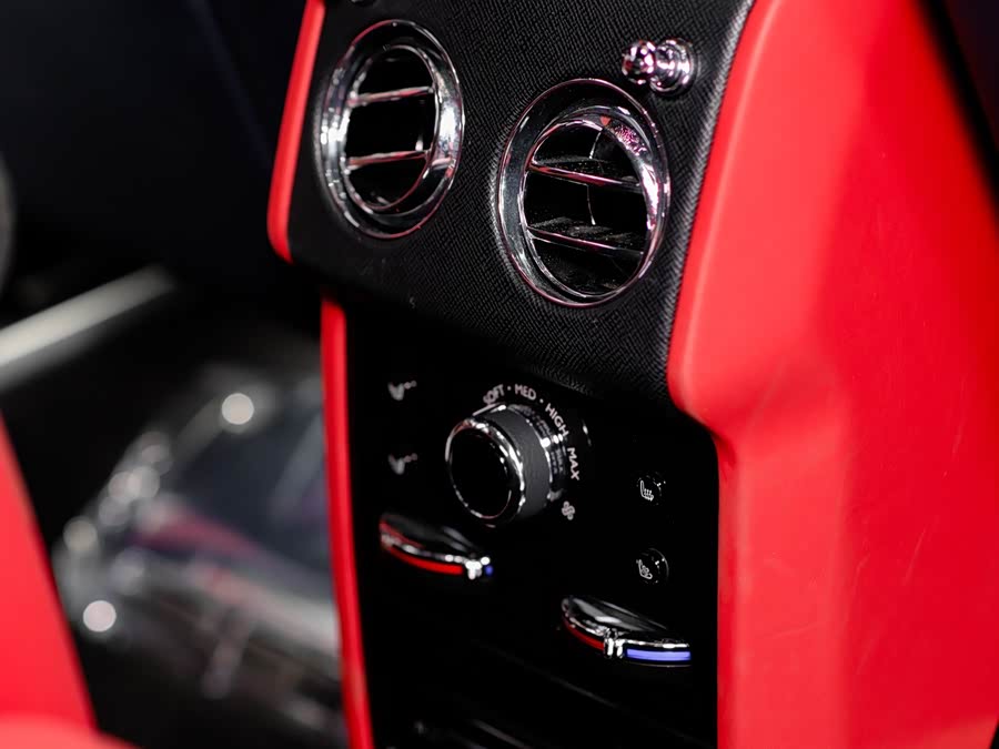 Rolls-Royce Cullinan 2023 #24 Rolls-Royce Cullinan 2023 car image #24