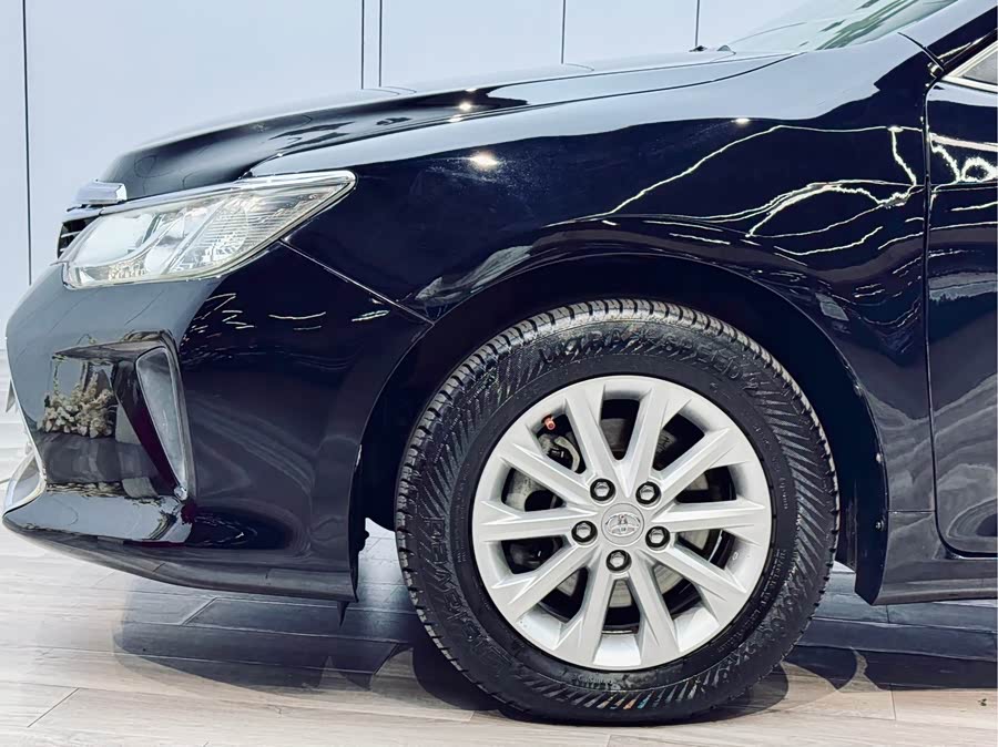 Toyota 2015 car image #24