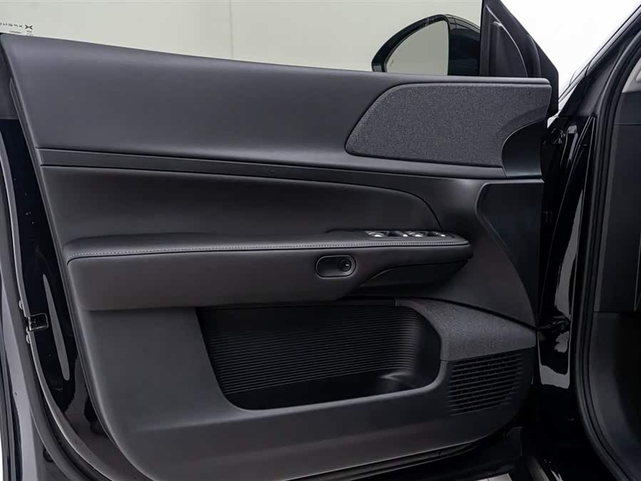 Xpeng G6 2025 immagine di auto #24