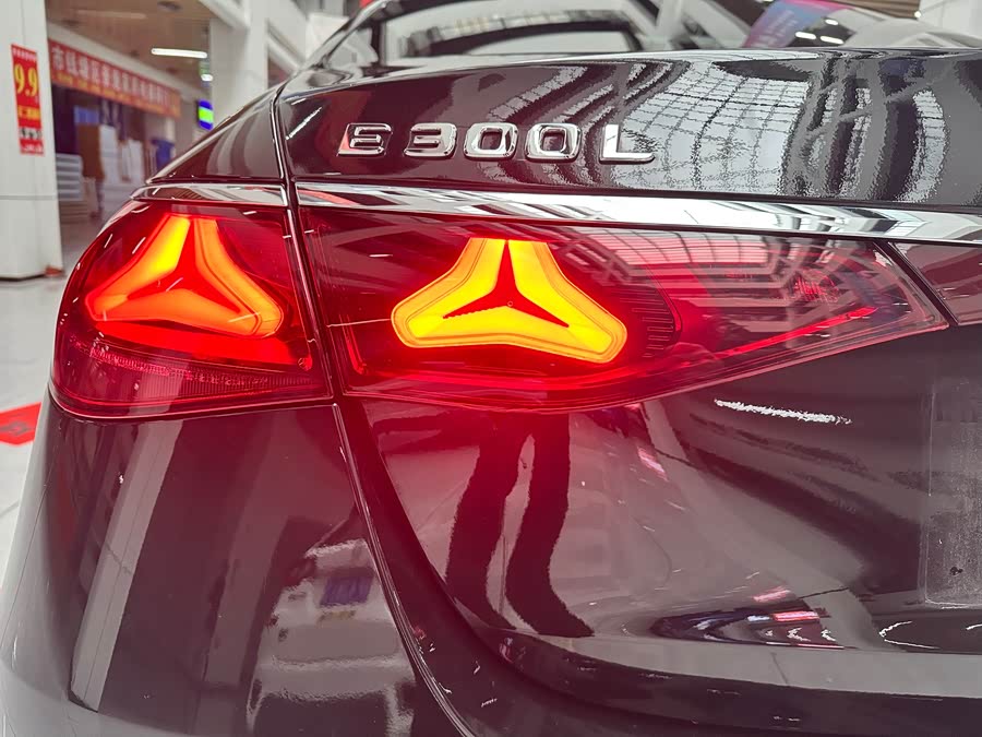 Mercedes-Benz E Class 2024 car image #24