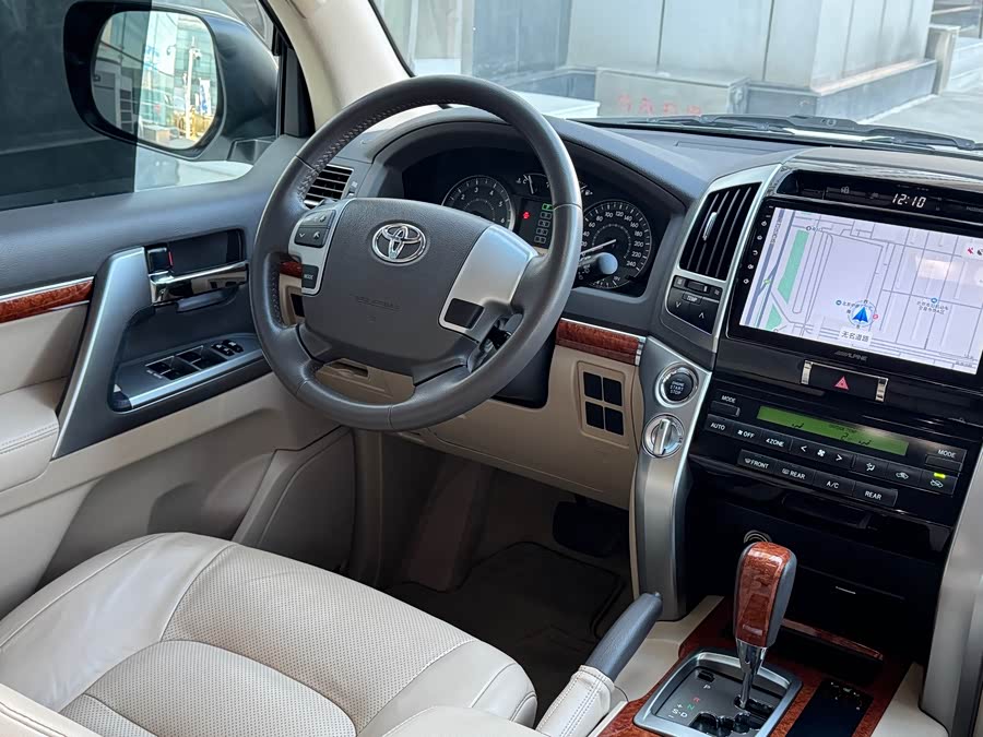 Toyota Land Cruiser 2014 car image #24