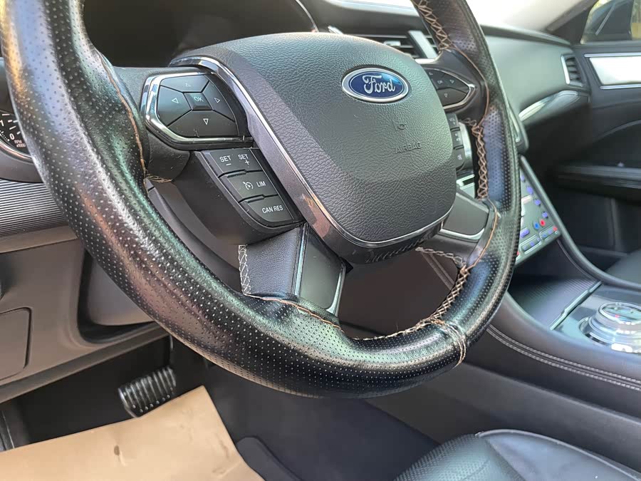 Ford Taurus 2017 #24 Ford Taurus 2017 car image #24