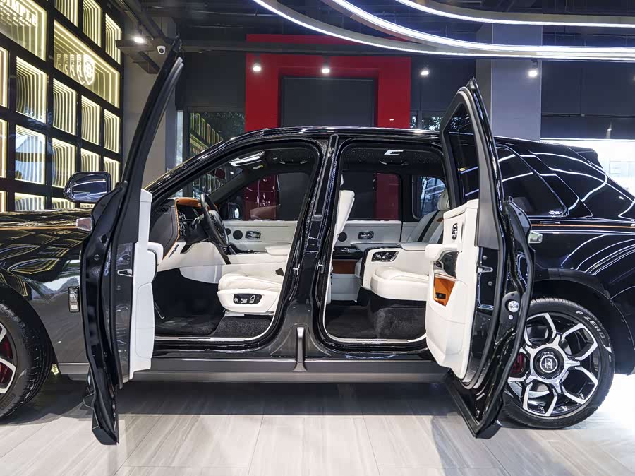 劳斯莱斯 库里南 2022 汽车图片 #24