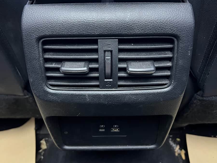 Nissan X-Trail 2021 imagem de carro #24