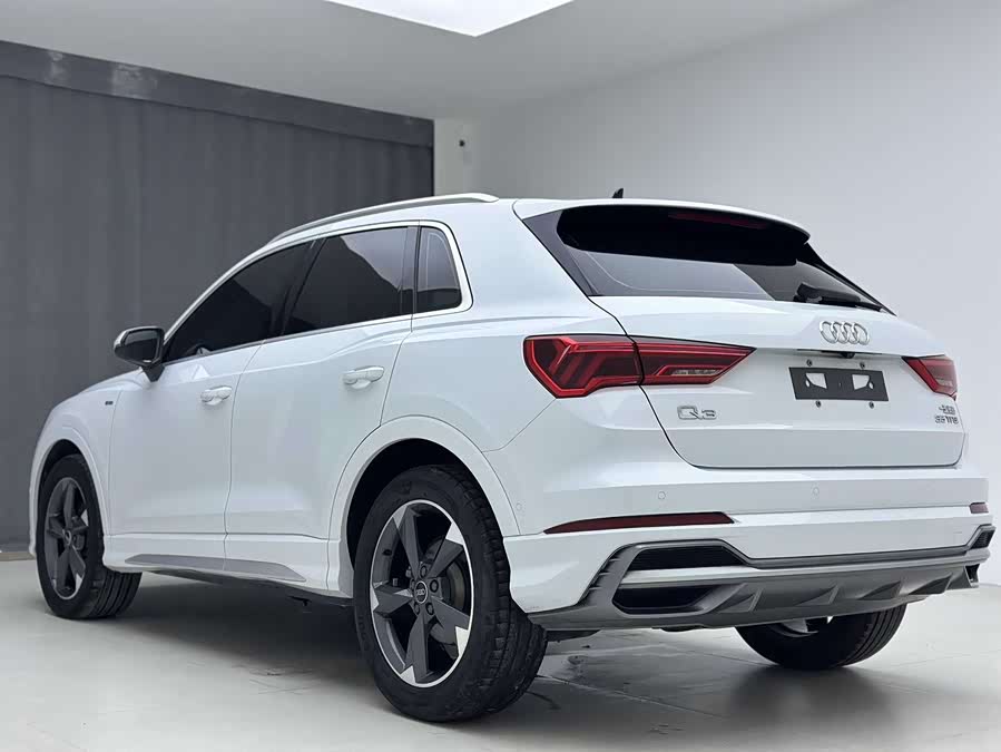 Audi Q3 2021 #24 Audi Q3 2021 car image #24