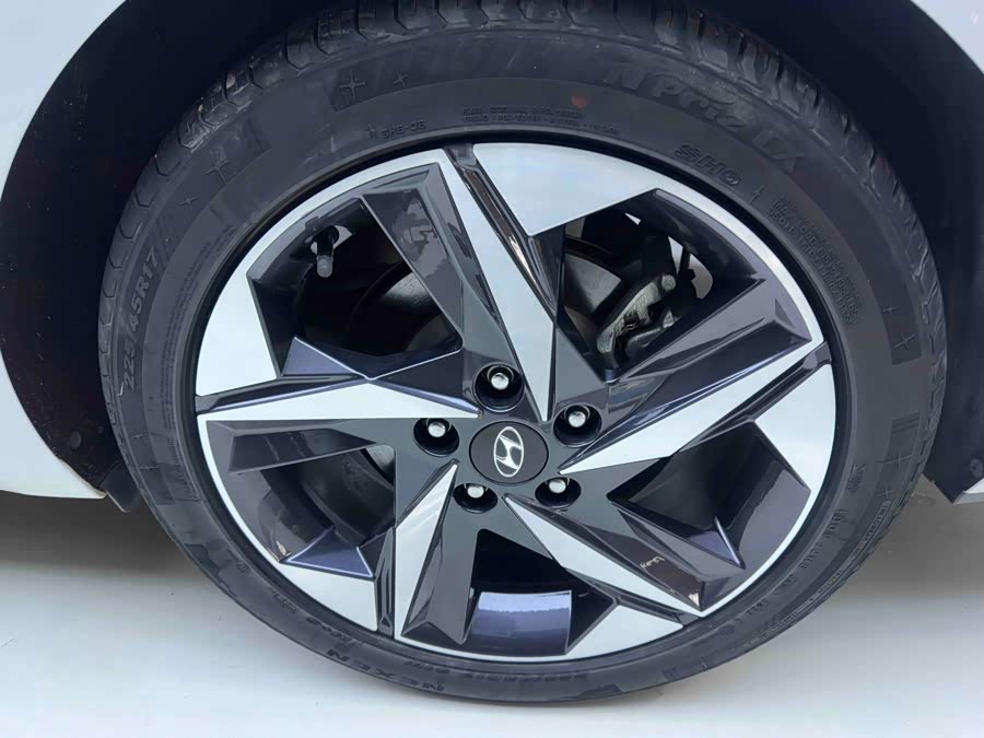 Hyundai Elantra 2022 #24 Hyundai Elantra 2022 car image #24
