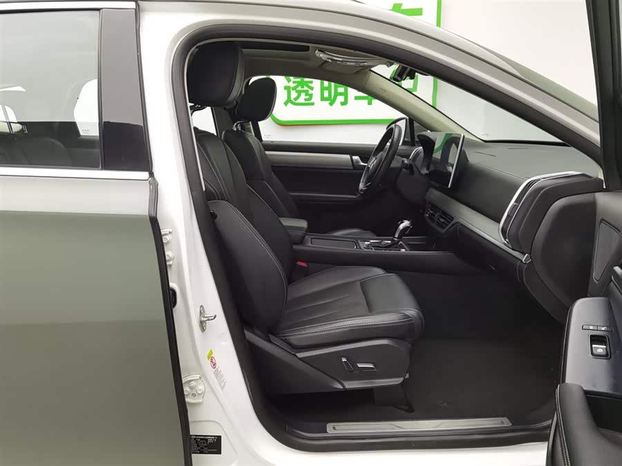 BYD Tang 2019 car image #24