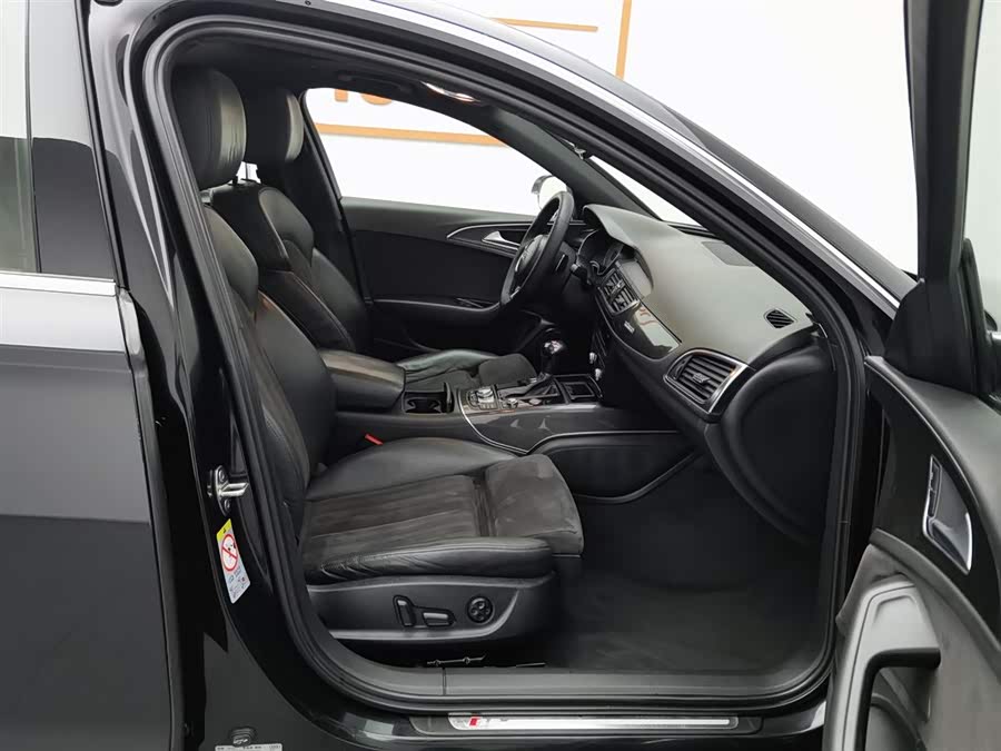 Audi S6 2013 immagine di auto #24