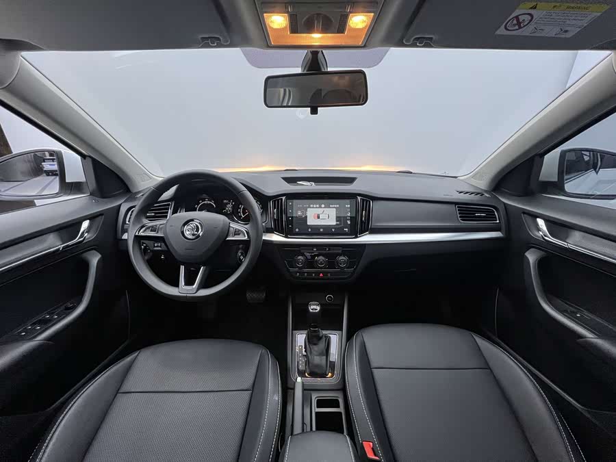 Skoda Kamiq 2024 imagen de coche #24