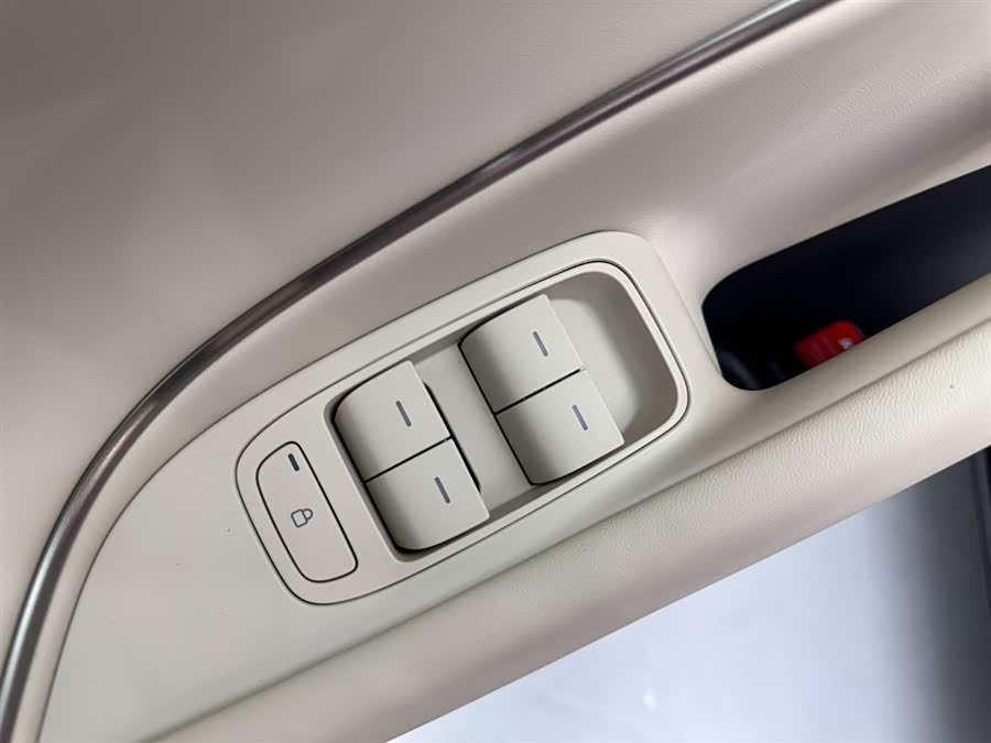 MI SU7 2025 car image #24