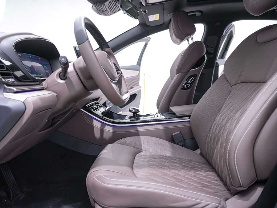 BYD Han 2023 car image #24