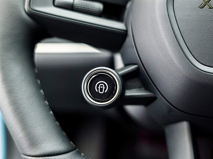 MI YU7 2025 immagine di auto #24