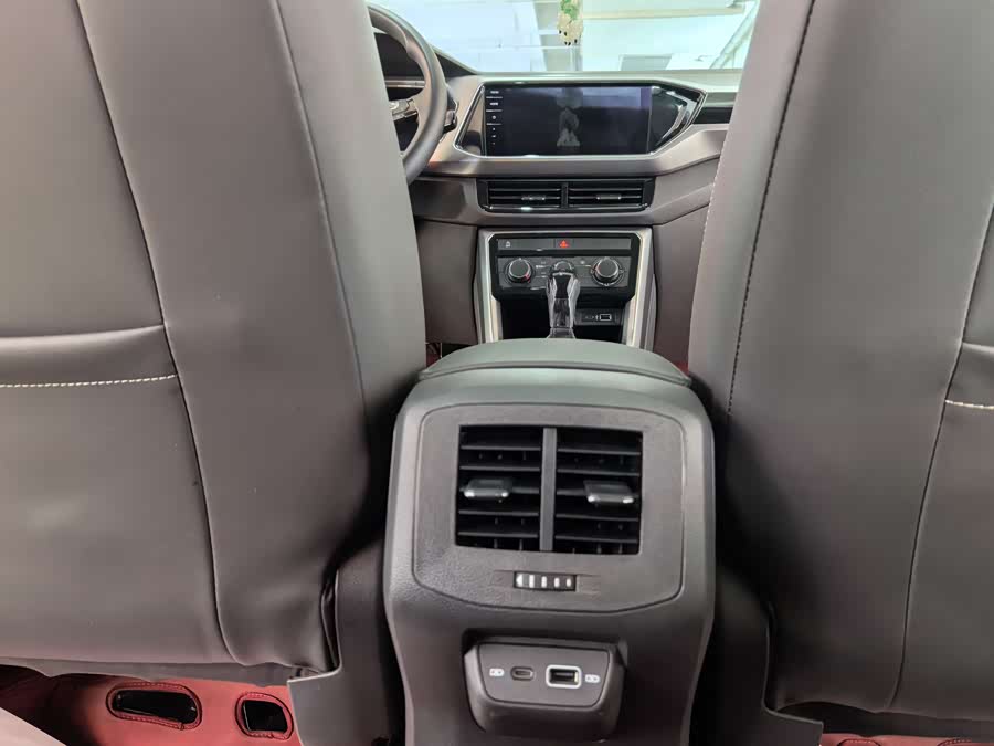 Volkswagen T-Cross 2021 car image #24