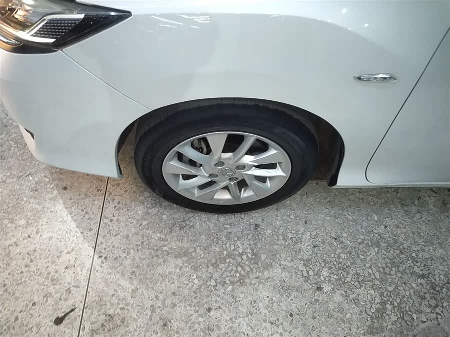 Honda Greiz 2018 изображение автомобиля #24