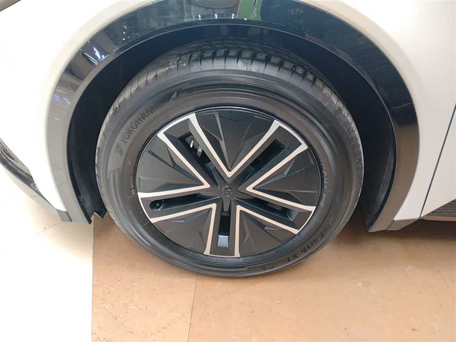 Toyota bZ5 2025 car image #24