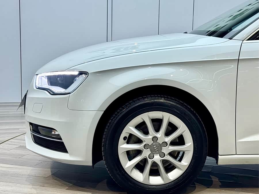 Audi A3 2016 car image #24