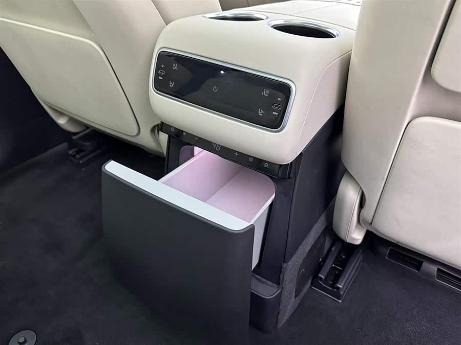 Li L9 2024 car image #24