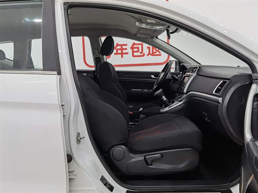 Haval M6 2018 #24 Haval M6 2018 car image #24