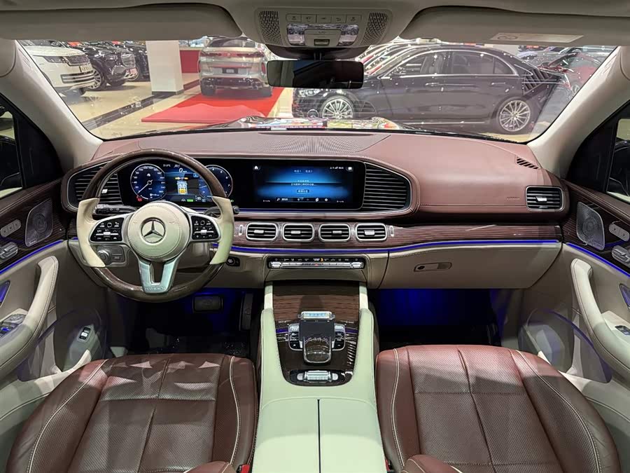 Mercedes-Benz Maybach GLS 2021 car image #24